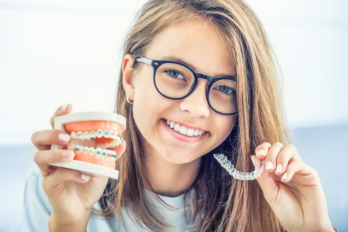 Comparing Invisalign to Traditional Braces